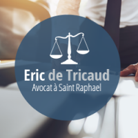 Maître DE TRICAUD, avocat en droit de l’immobilier à Saint-Raphaël, près de Fréjus.